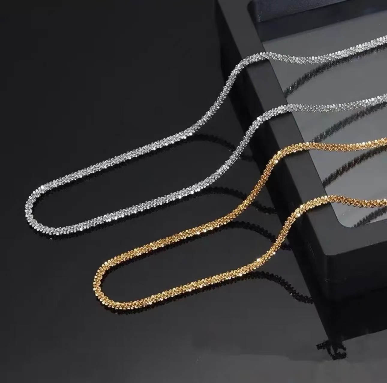 钛钢项链 满天星K18镀金锁骨链百搭时尚轻奢气质情侣简约项链