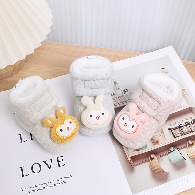 冬季加厚宝宝鞋0-12月加绒保暖婴儿鞋软底学步鞋卡通防滑不掉鞋