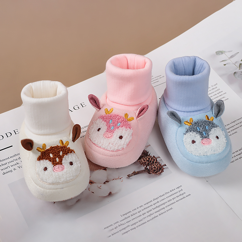 新生儿加绒保暖鞋袜0-12个月卡通防滑步前鞋冬季加厚婴儿鞋学步鞋