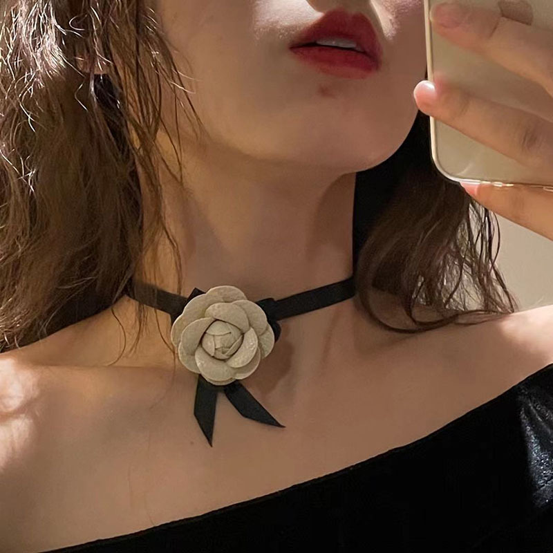 非金属布艺项链 黑色蝴蝶结小香颈链复古气质项链珠珠吊坠项圈女