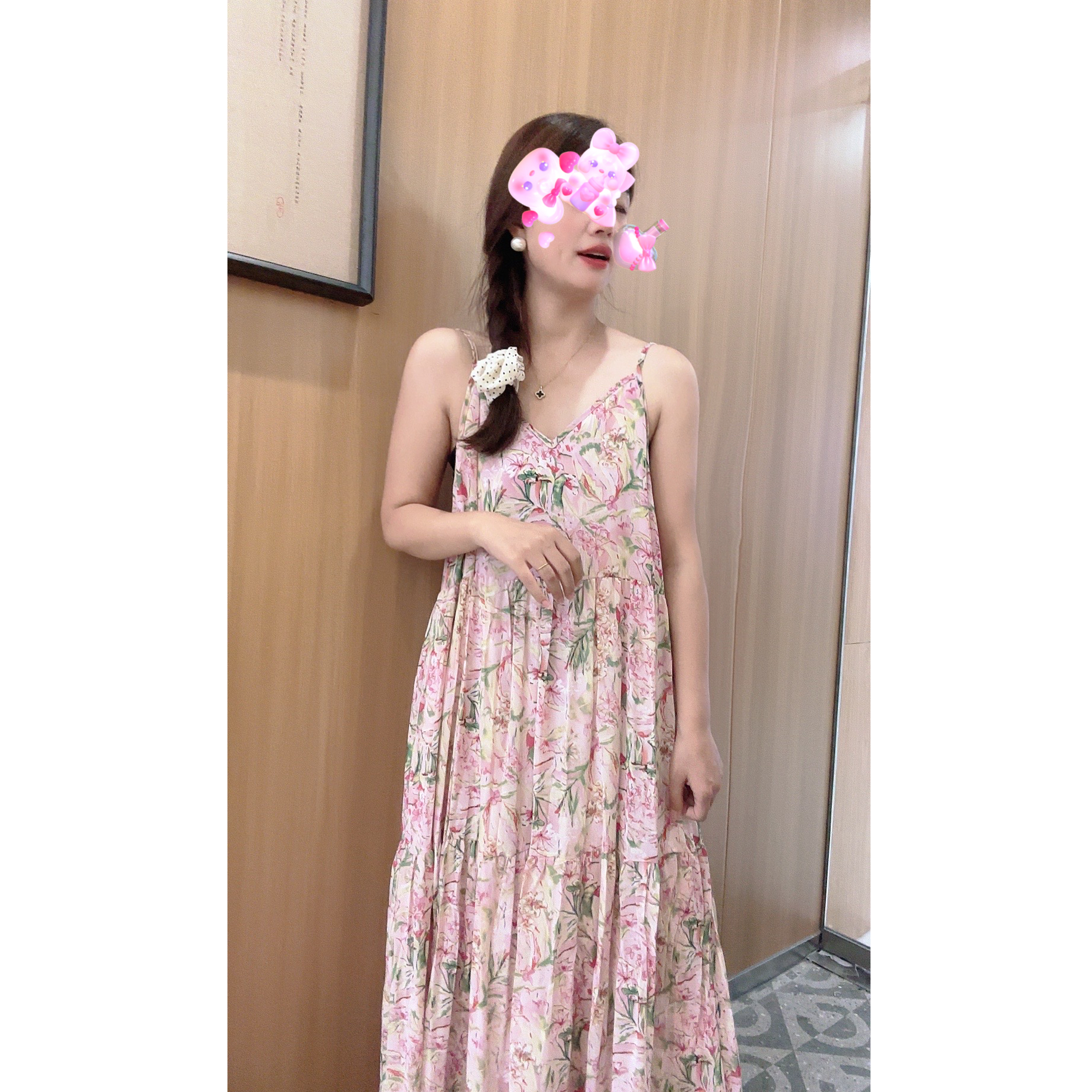 【桃花粉】V领温柔粉色显瘦褶皱吊带连衣裙（单件）