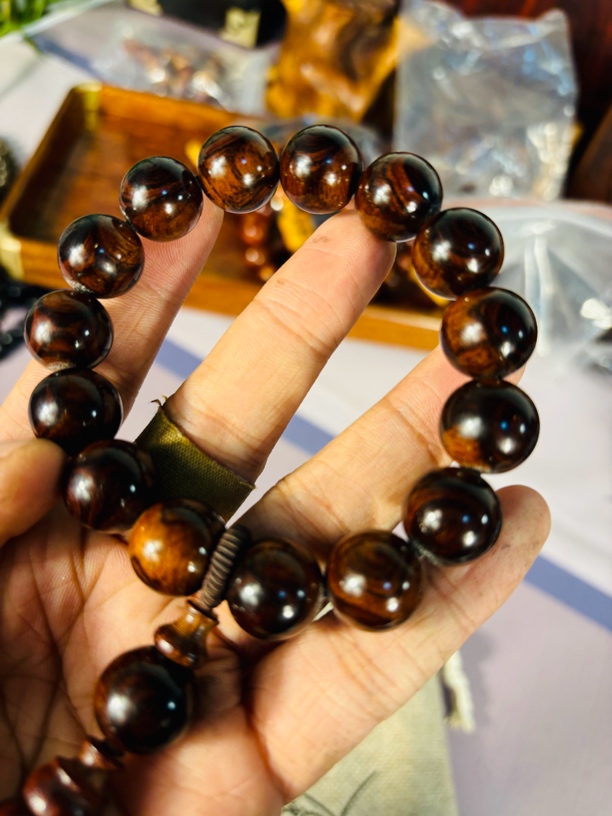 海南小叶降真香满留疤手串收藏