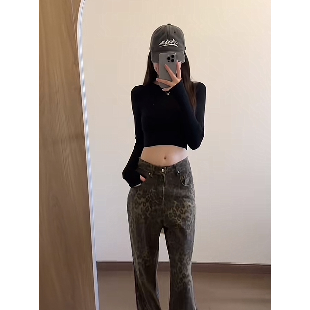 MosesQueen/魔西女王 美式针织短款上衣设计感指洞修身露腰打底衫