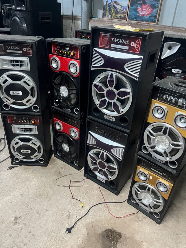 工厂样板蓝牙音箱，以直播讲解实物为准，听主播讲解清楚好坏再拍