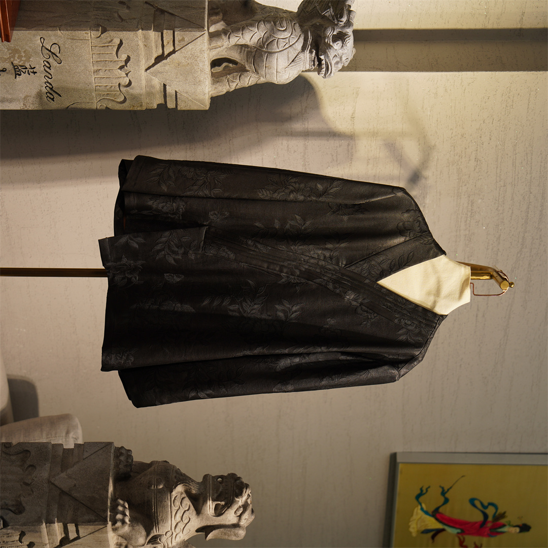 蓝大【安生】桑蚕丝黑色长袖上衣9924