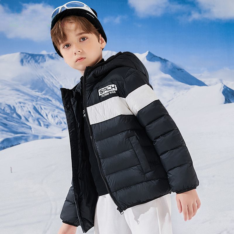 雪中飞儿童服2023冬季新款男童女童中大童拼接轻薄加厚服