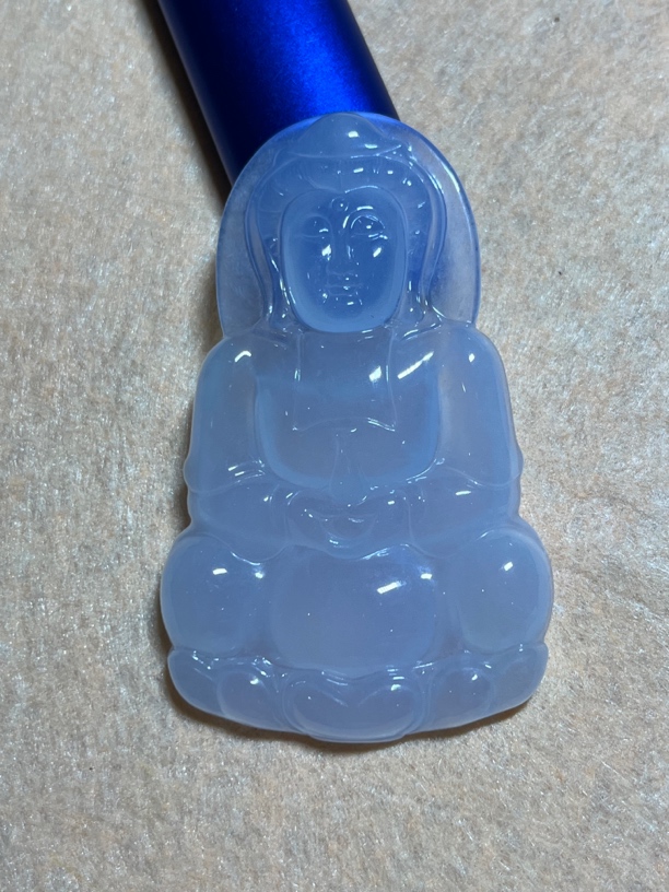 天然缅甸翡翠正装观音精雕冰透精美吊坠