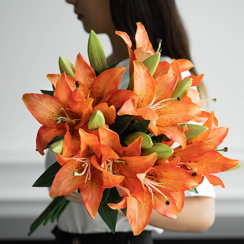 南十字星保湿手感百合花仿真花假花轻奢客厅餐桌插花装饰花艺摆件