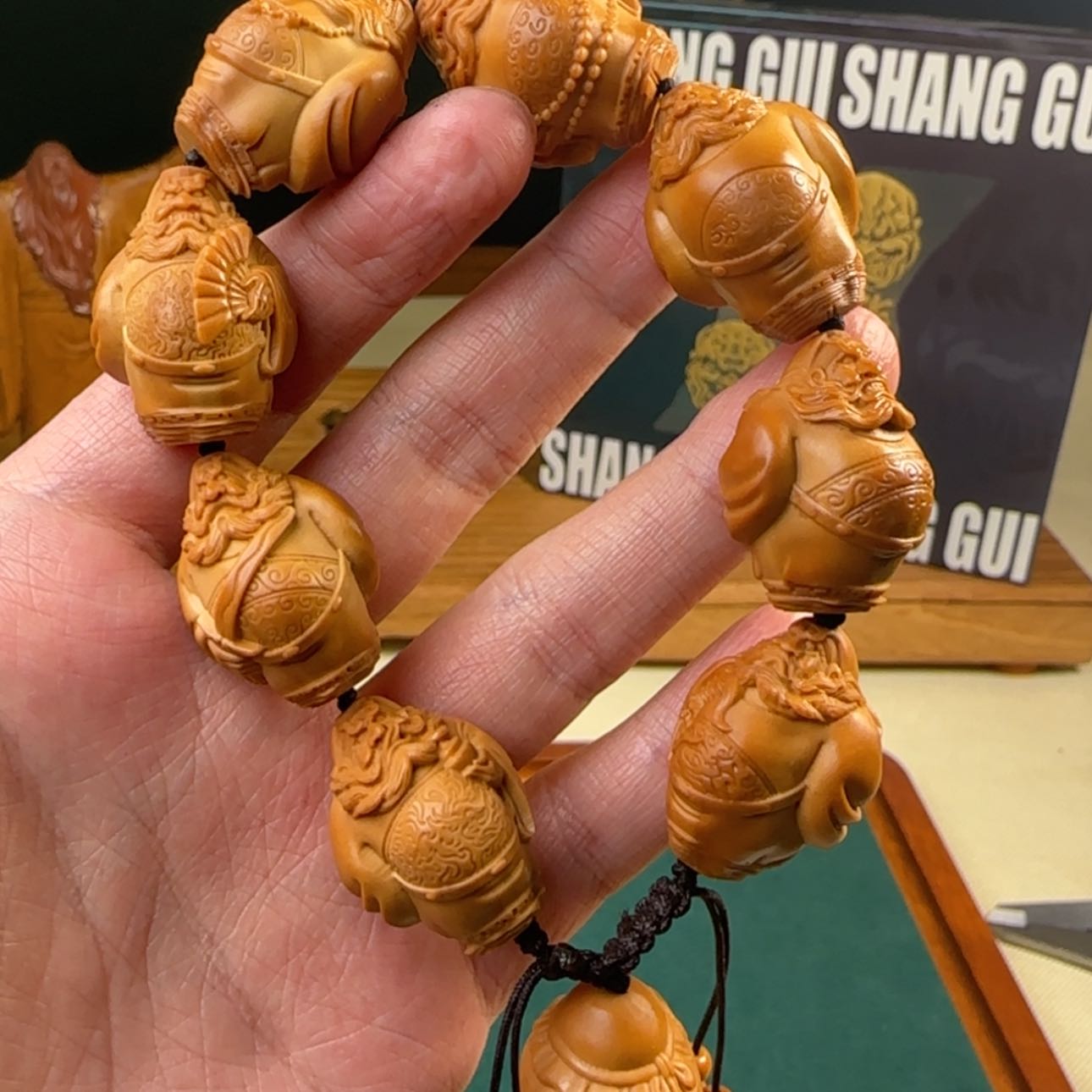 【闪购商品】橄榄核吊坠钟馗