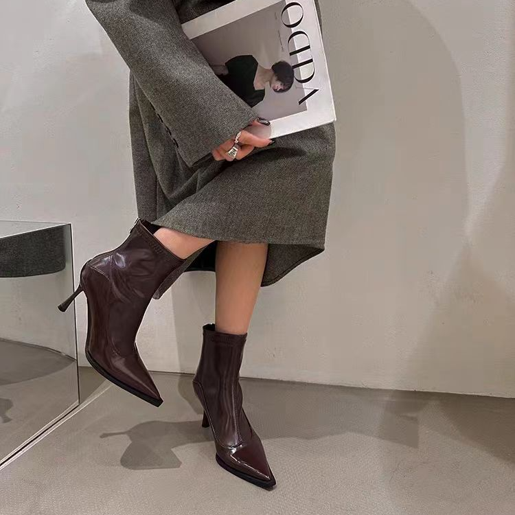 高跟短靴女2024年新款时尚欧美百搭尖头漆皮瘦瘦靴细跟黑色短靴女