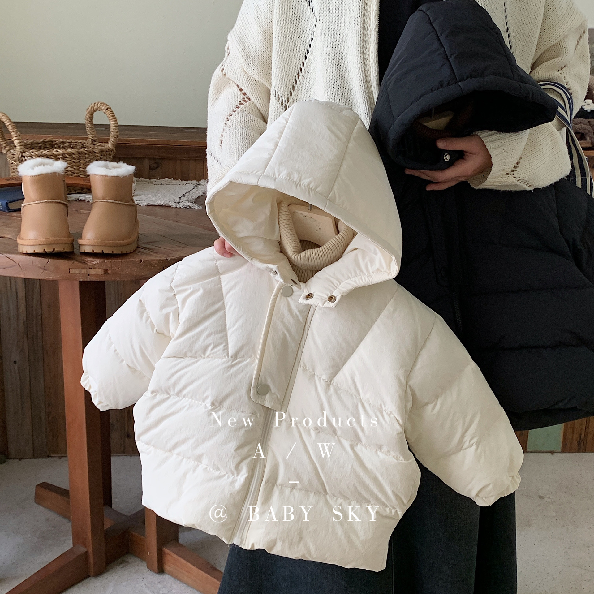 儿童羽绒服2024冬款韩版男女童连帽纯色外套90白鸭绒潮加厚保暖
