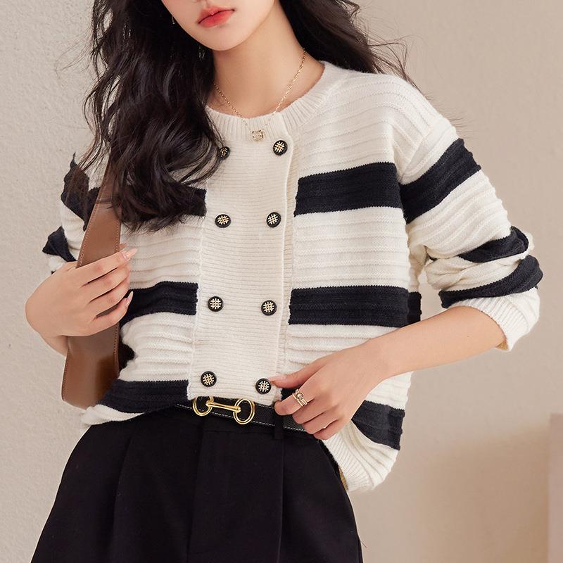 Y法式名媛小香风撞色条纹针织开衫女2024年秋冬新慵懒风上衣外穿