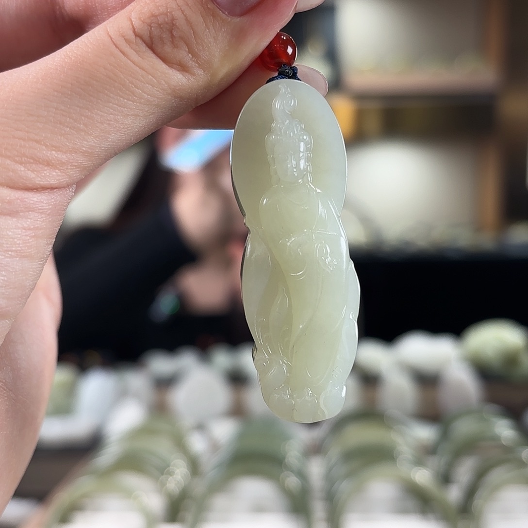 和田玉颈饰未镶嵌