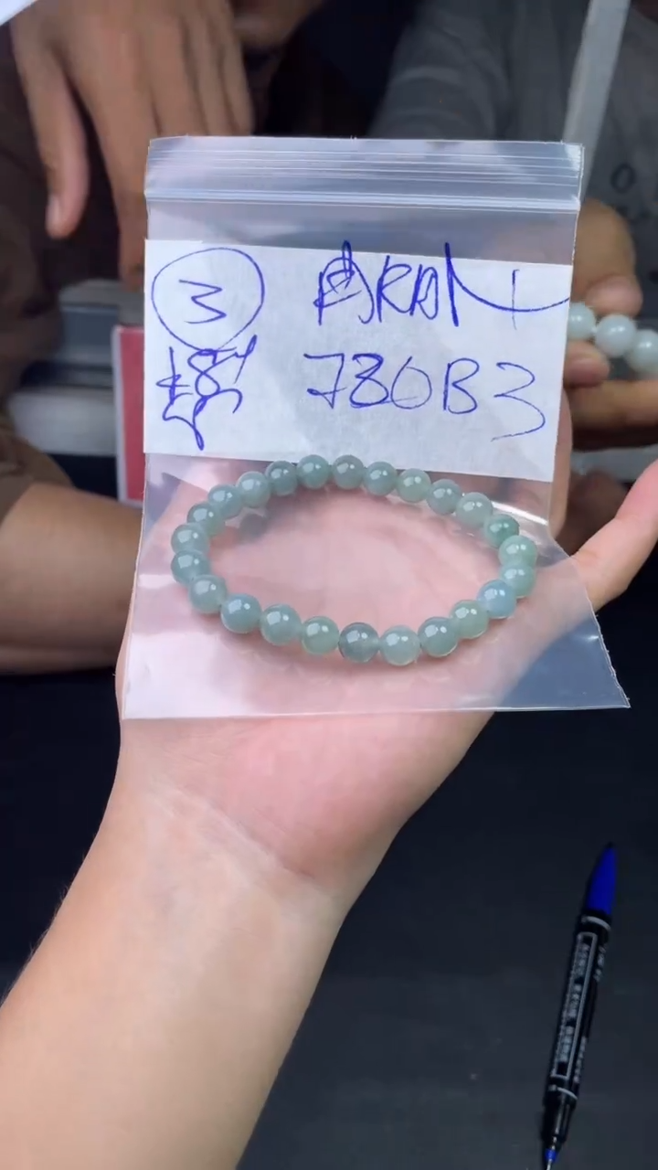 【闪购商品】定制翡翠未镶嵌手串