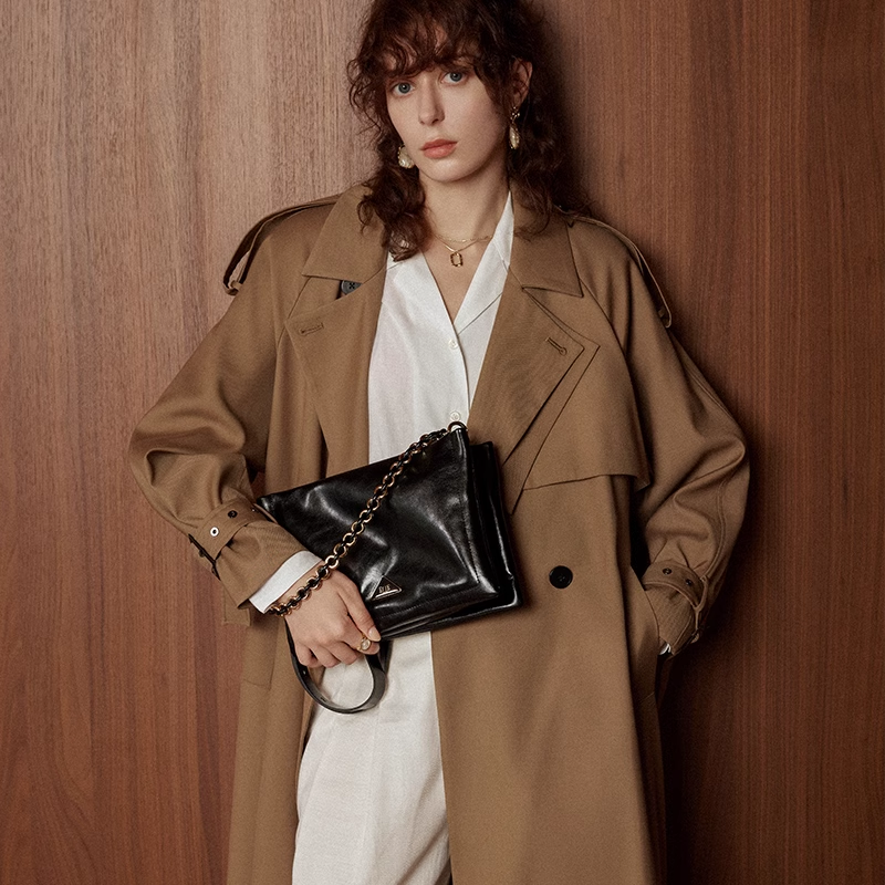 ELLE25新款铂金油蜡软牛皮链条枕头包时尚百搭通勤手提包24269