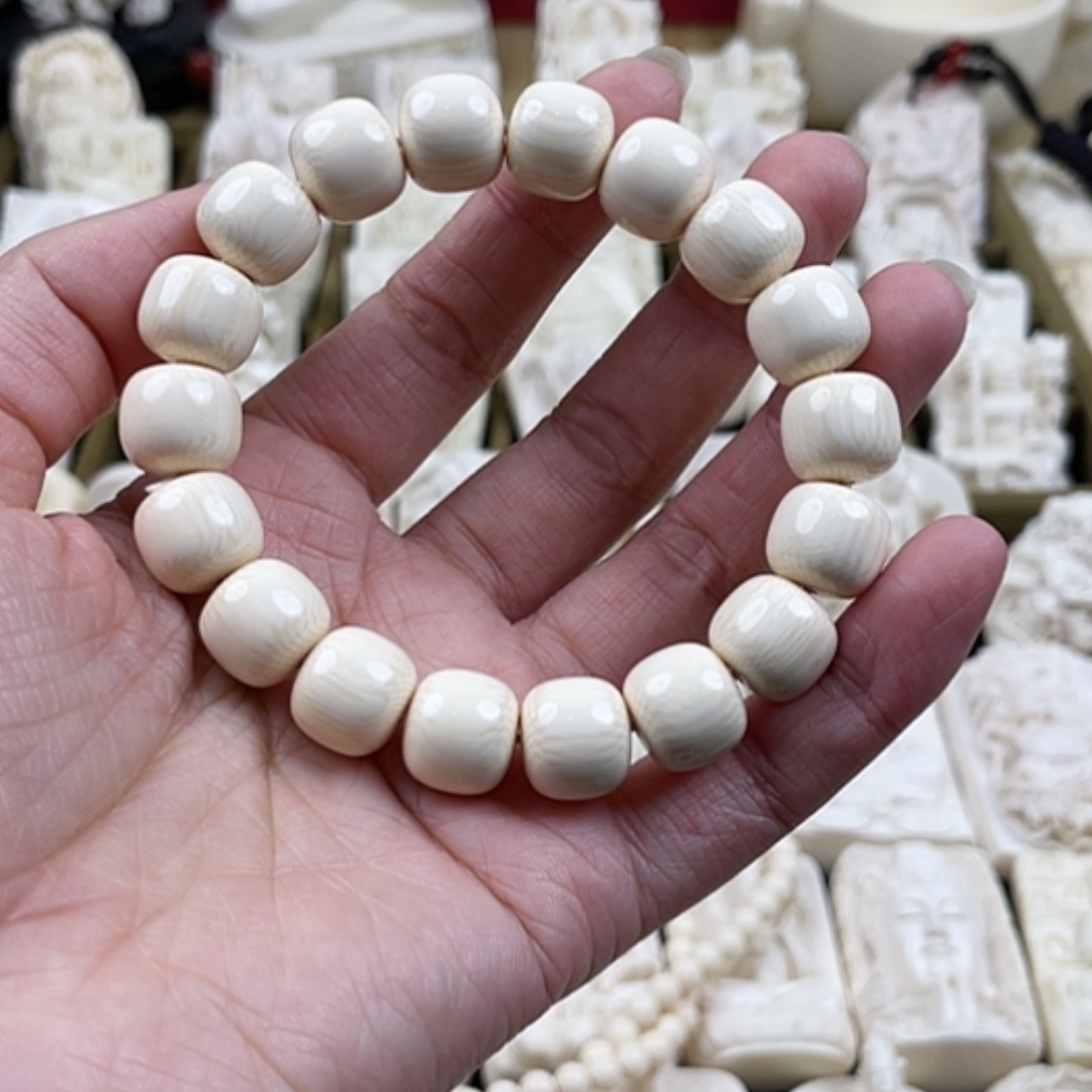 【闪购商品】12 福利根雕L****收