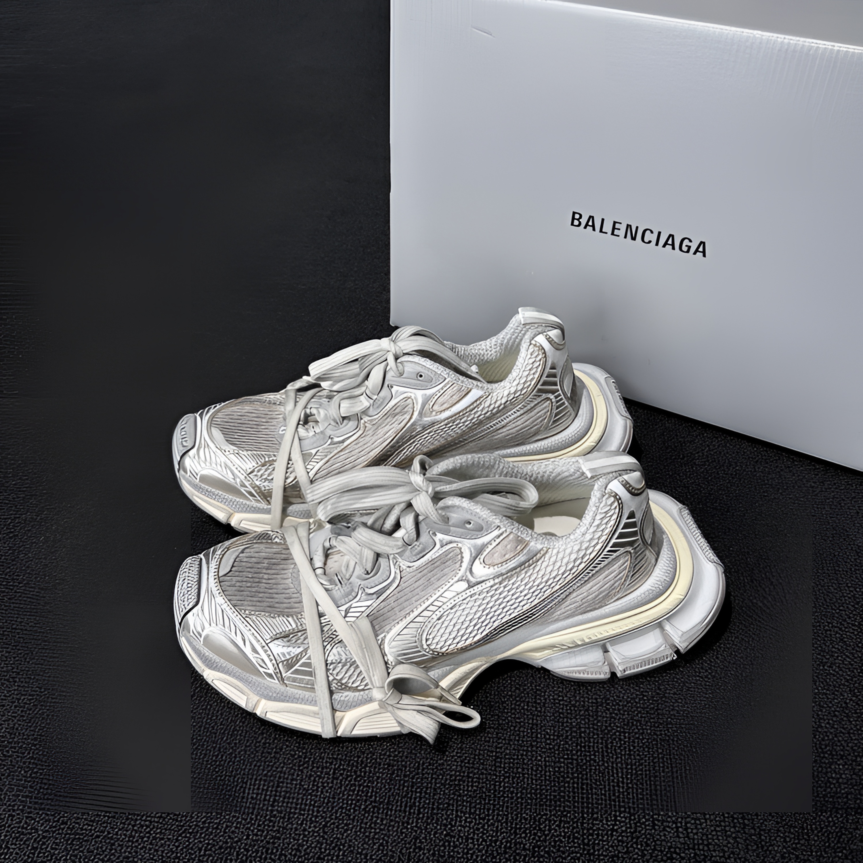 全新未使用 Balenciaga/巴黎世家 粉白黑银 做旧3XL运动老爹鞋