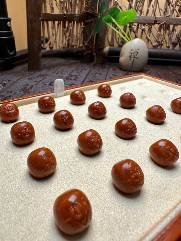 橄榄核定金不退换