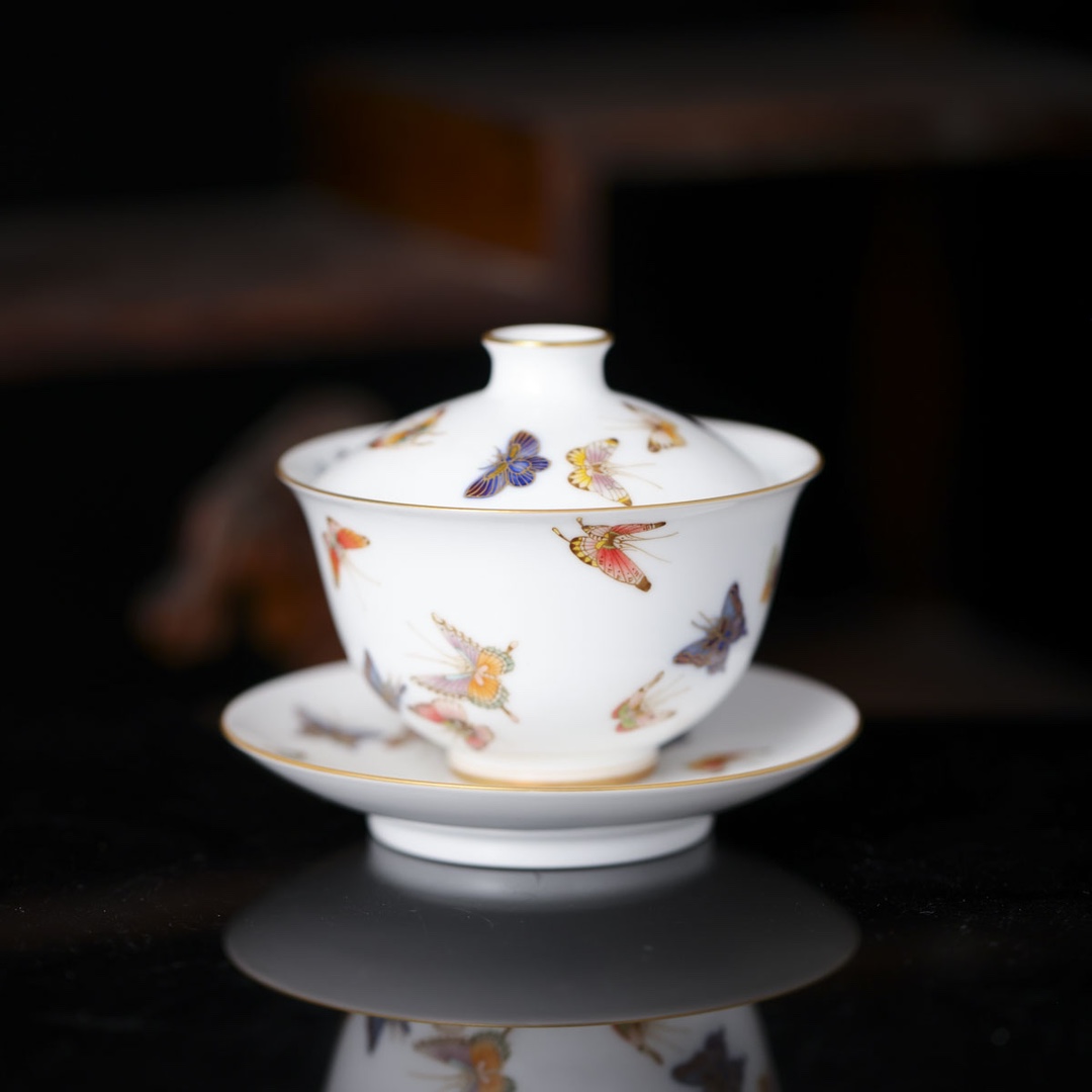 自慢堂--中盖碗青花釉中彩蝴蝶