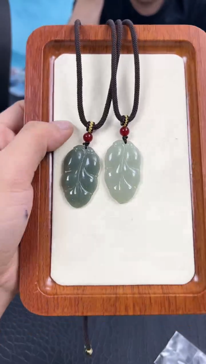 【闪购商品】和田玉吊坠(赠链)未镶嵌多样性发货一件297