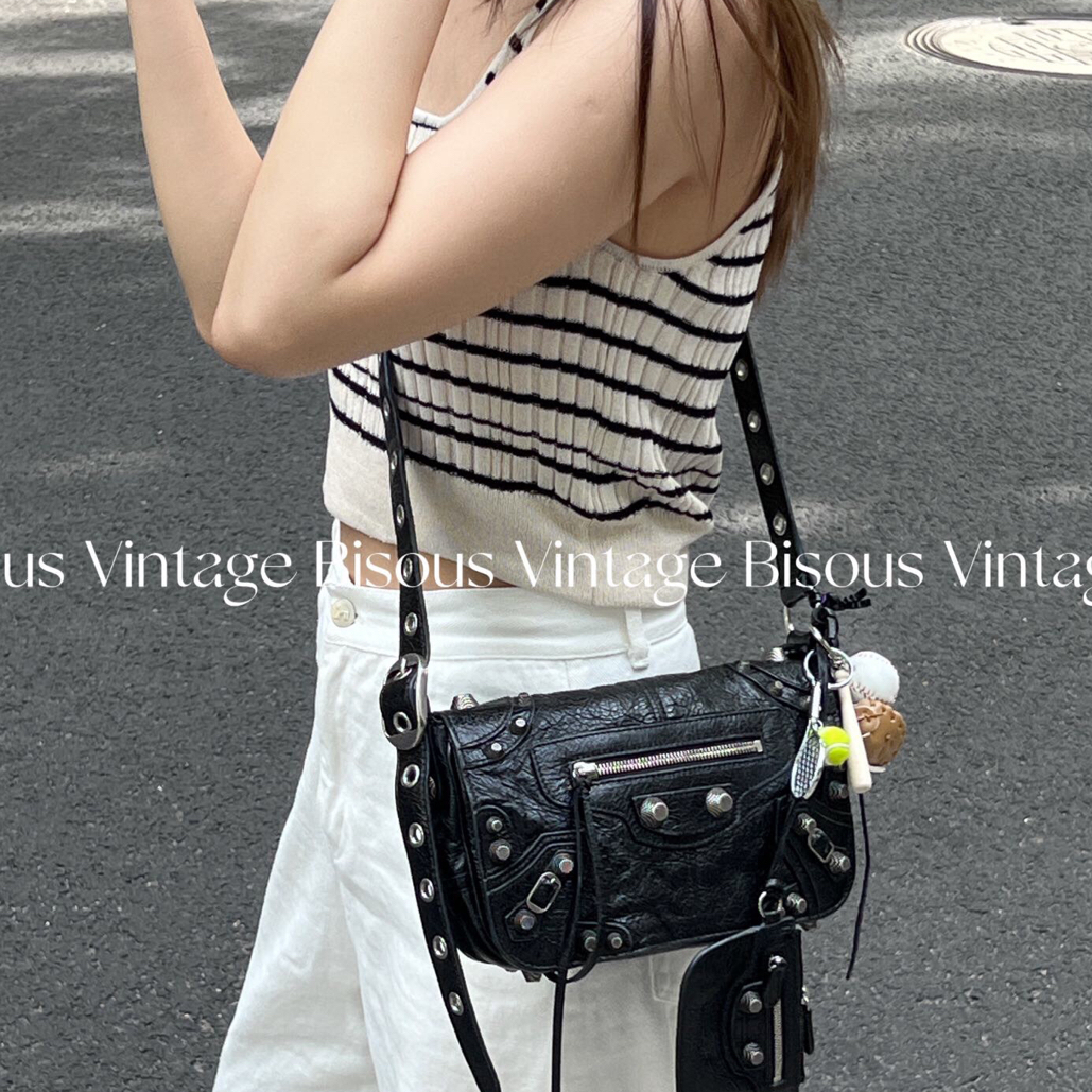 95新 Balenciaga/巴黎世家 巴黎世家 黑银 菠萝扣 机车 斜挎包