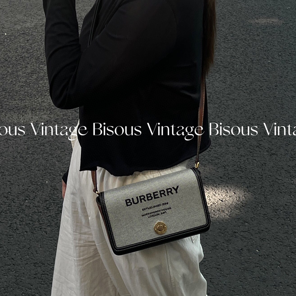 95新 BURBERRY/博柏利 Burberry  英伦风 小方包