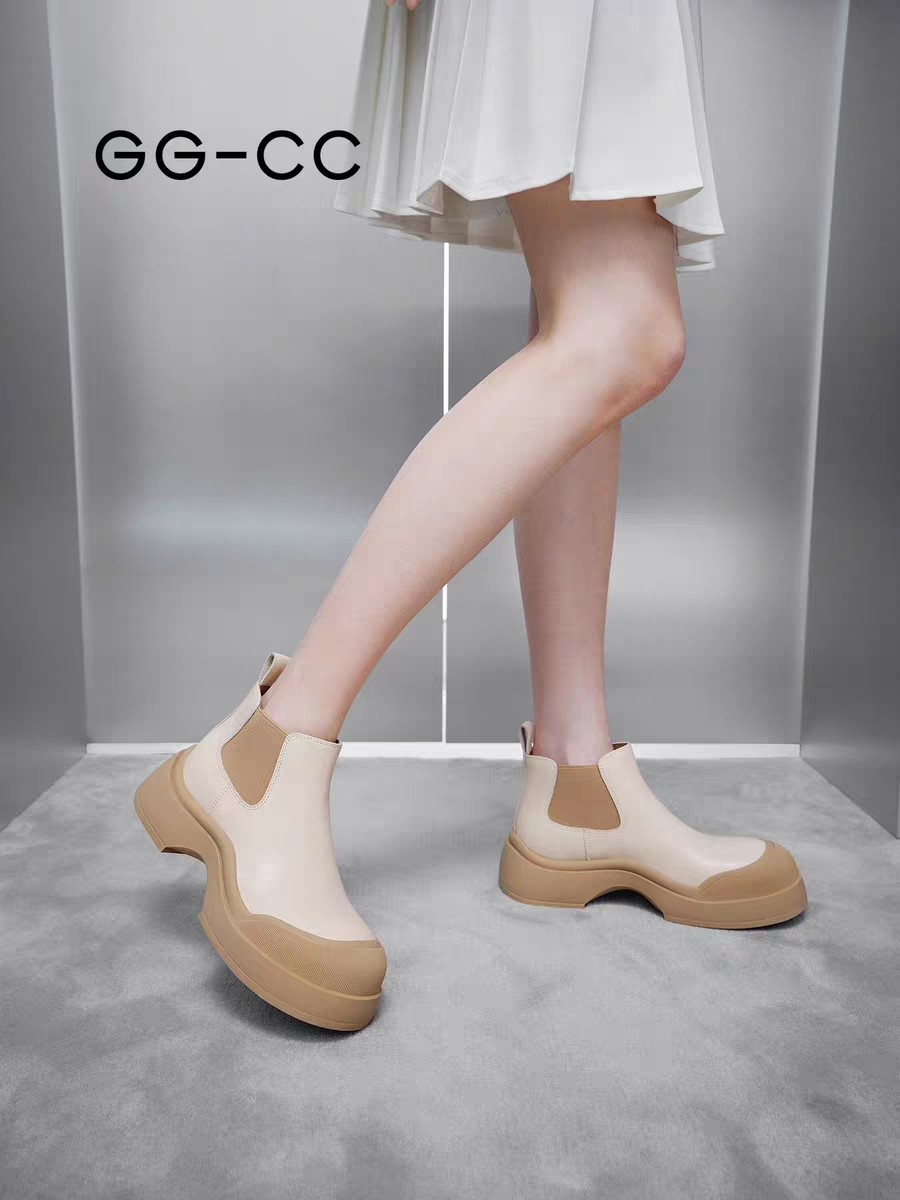 【秋日浪漫】GGCC厚底短靴真皮切尔西靴女2023秋季新款烟筒靴踝靴