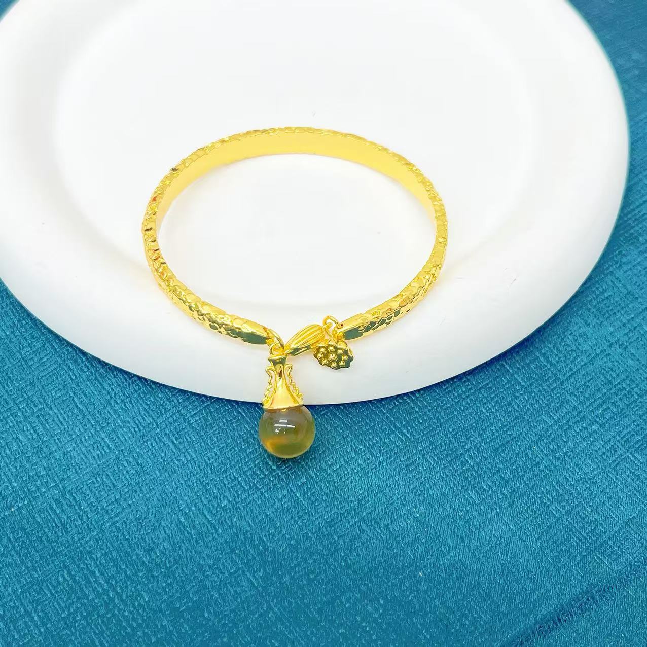 【杰哥专属】天然琥珀两世欢设计款碎冰冰豪华手镯（标配证书）K545