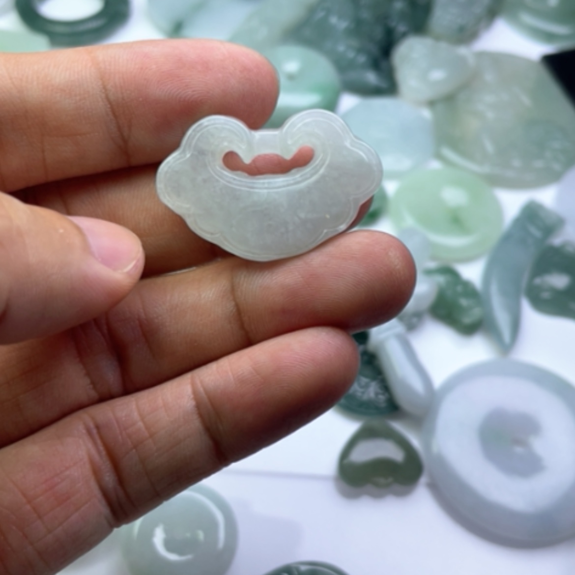 【闪购商品】翡翠颈饰未镶嵌翡翠