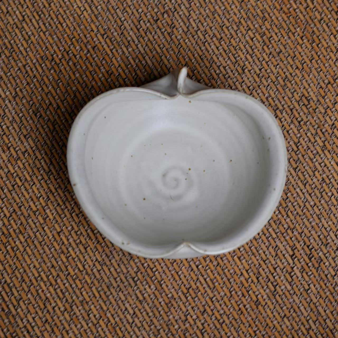 小喜宅 手工苹果碗（口径约12-13cm）