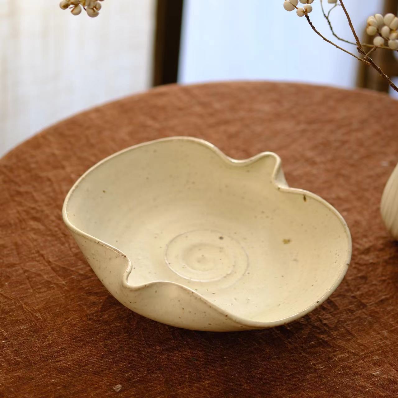 小喜宅 (微瑕)纯手工双口碟（最长边20.5x18cm）