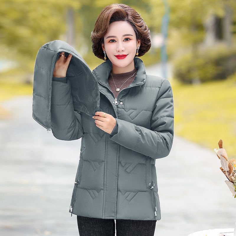 新款【可脱卸帽】冬季中老年羽绒服短款女时尚减龄加肥加裙