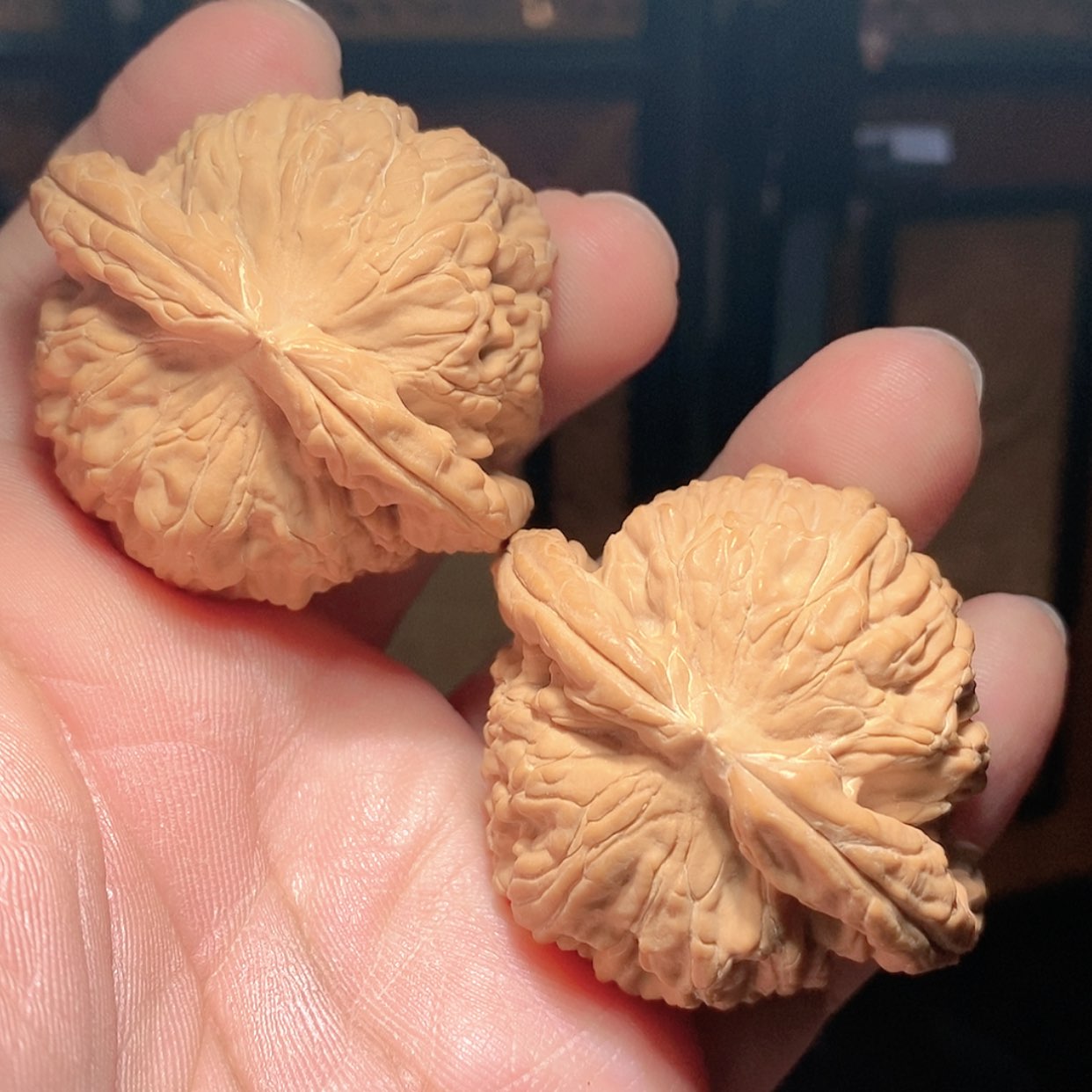 【闪购商品】文玩核桃把件L****3