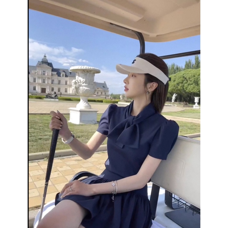 宋人何休闲运动套装女夏新款泡泡袖短款上衣+高腰百褶短裙两件套