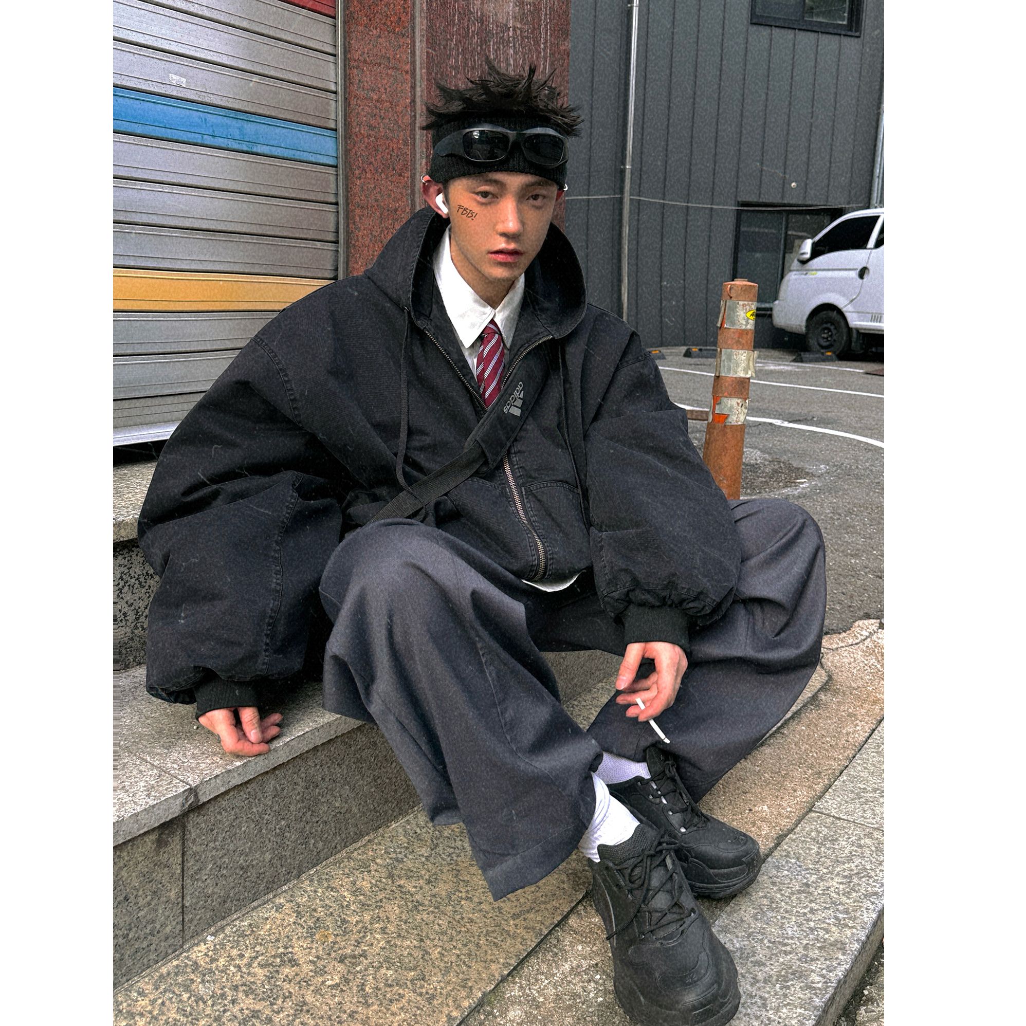 Aurocean 水洗做旧连帽棉服 廓形宽短版型冬季加厚黑色棉衣外套