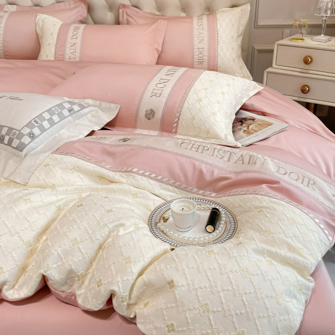 巢尔【梵克雅】全棉轻奢刺绣四件套少女心绣花被套高档简约床上用品