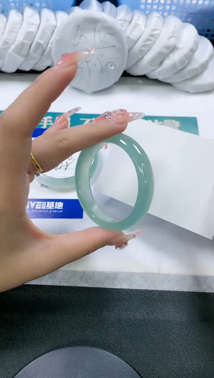 【闪购商品】玛瑙/玉髓手镯未镶嵌235-53.5