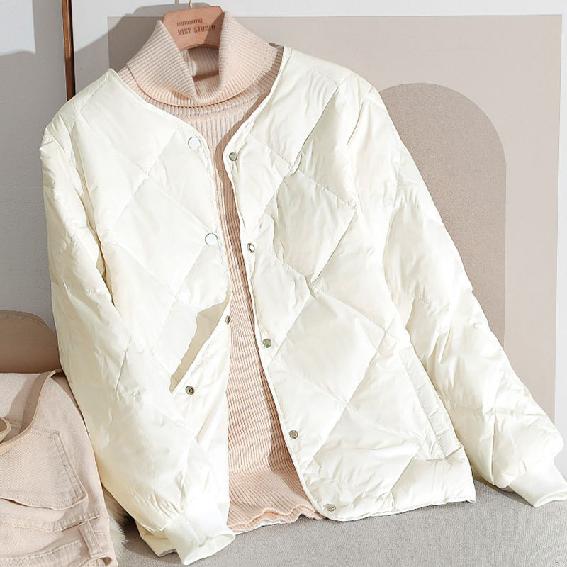 秋冬款轻薄羽绒服女轻便短款宽松2023新款菱形格小个子棒球服羽绒