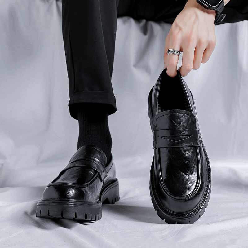 夏季厚底套脚休闲男皮鞋百搭透气商务正装皮鞋男时尚青年乐福男鞋