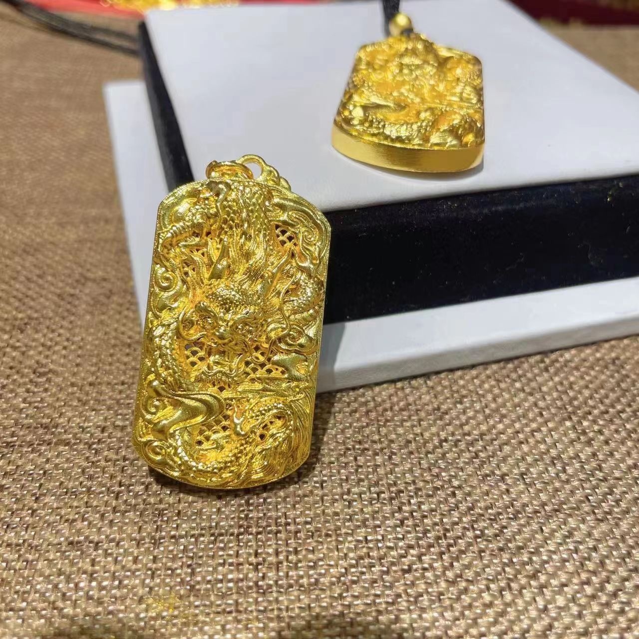 吊坠 镂空款小龙牌吊坠