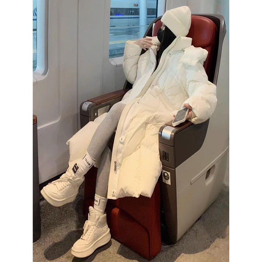 白色过膝长款羽绒服女2023冬装时尚设计师款连帽拉链面包服外套