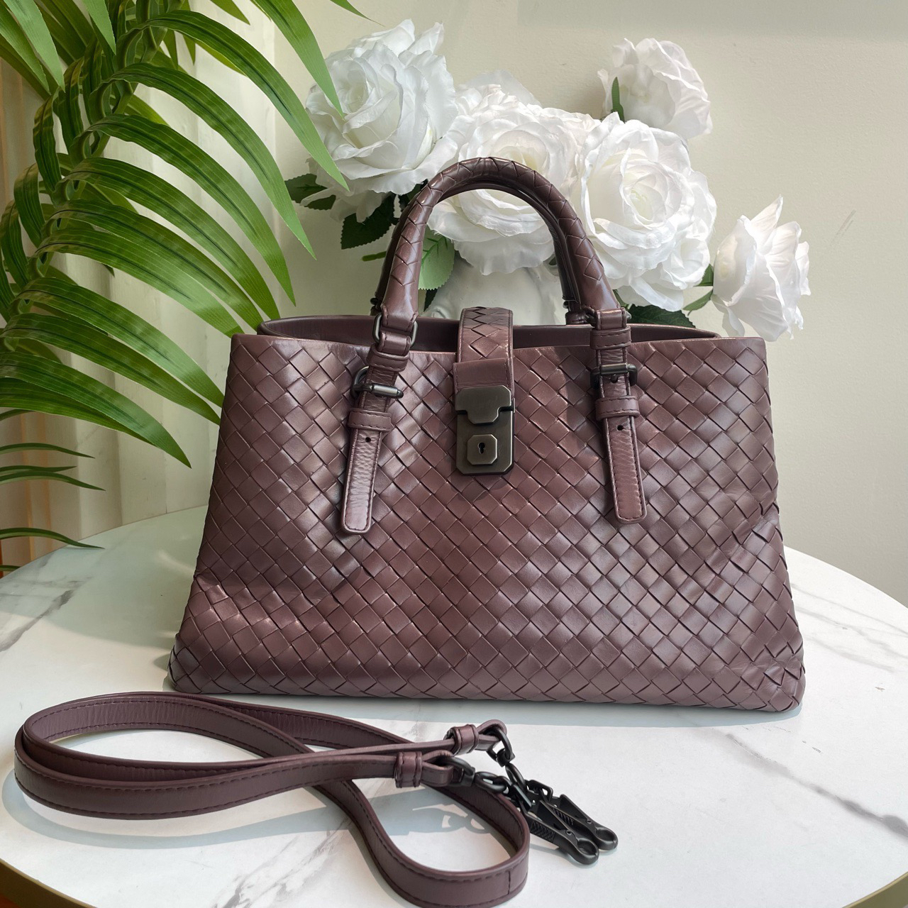 95新 BOTTEGA VENETA/葆蝶家 御古屋/61918/roma小号斜挎包