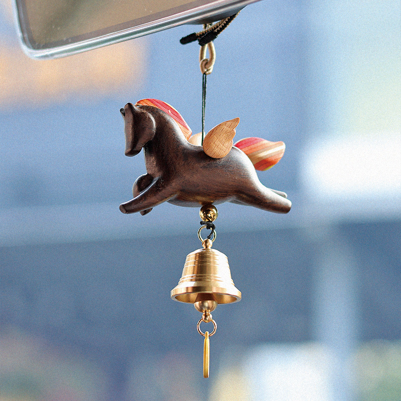 三思工房可爱小木马挂饰车内后视镜车挂车载装饰铃铛风铃创意礼物