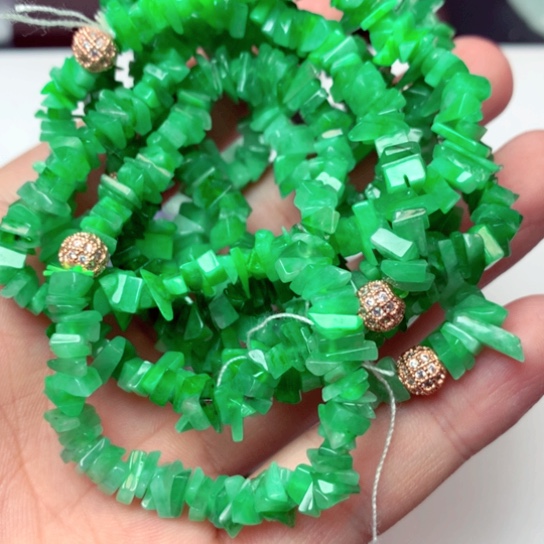 翡翠吊坠(不含链)未镶嵌随机发一条