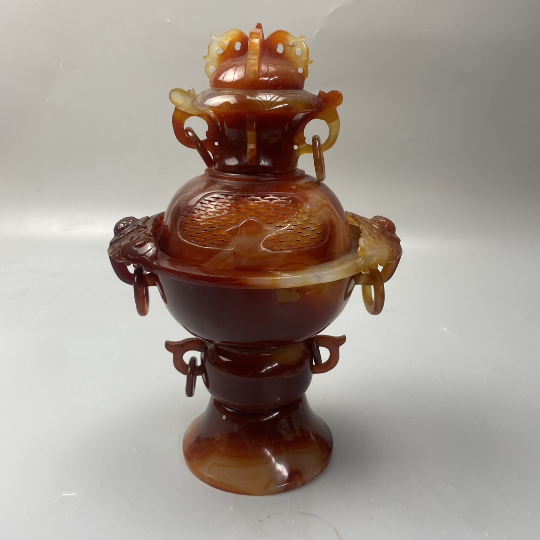 密胺红色香薰镂空带环花摆件