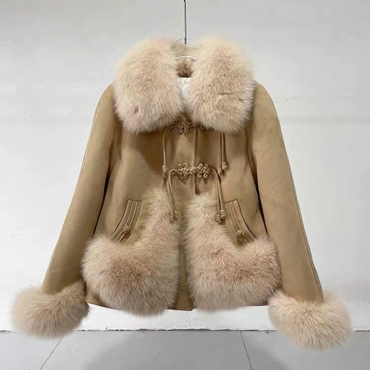 DOUSHEHUI   南极流光狐狸毛麂皮绒皮草服饰外套