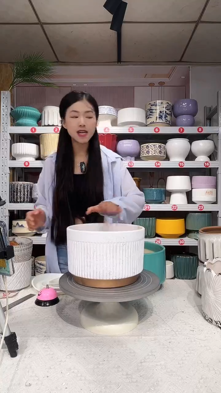 【闪购商品】陶瓷20CM以下高温陶瓷花盆-金底竖纹大23*15瑕疵