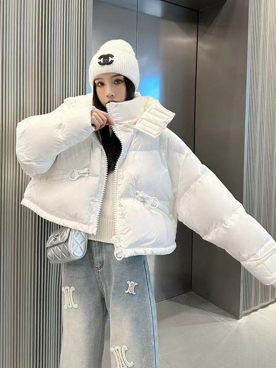 欧货羽绒棉服女短款外套女2025冬季保暖大拉链设计加厚面包棉服女