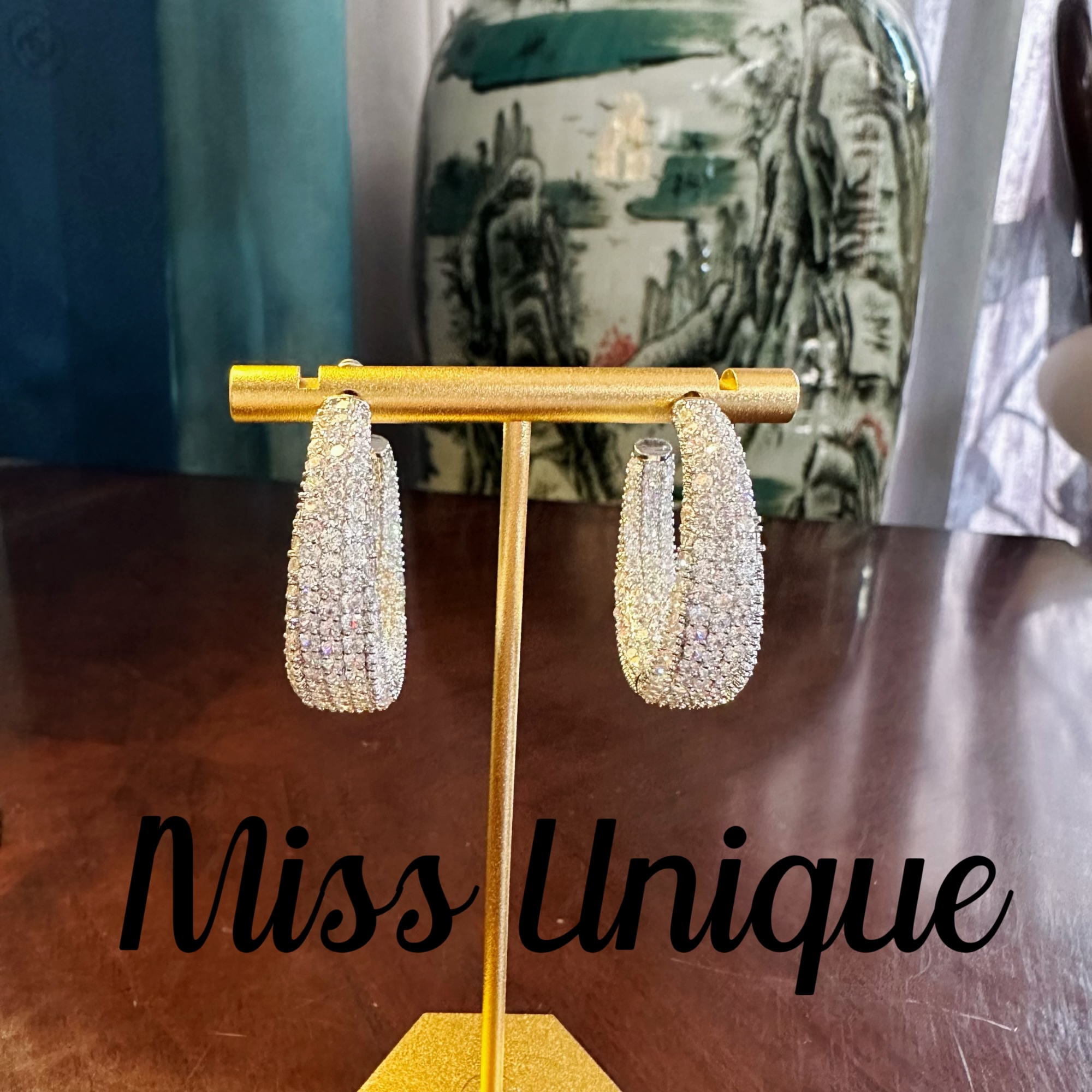     （B479）银色爆闪耳圈耳环