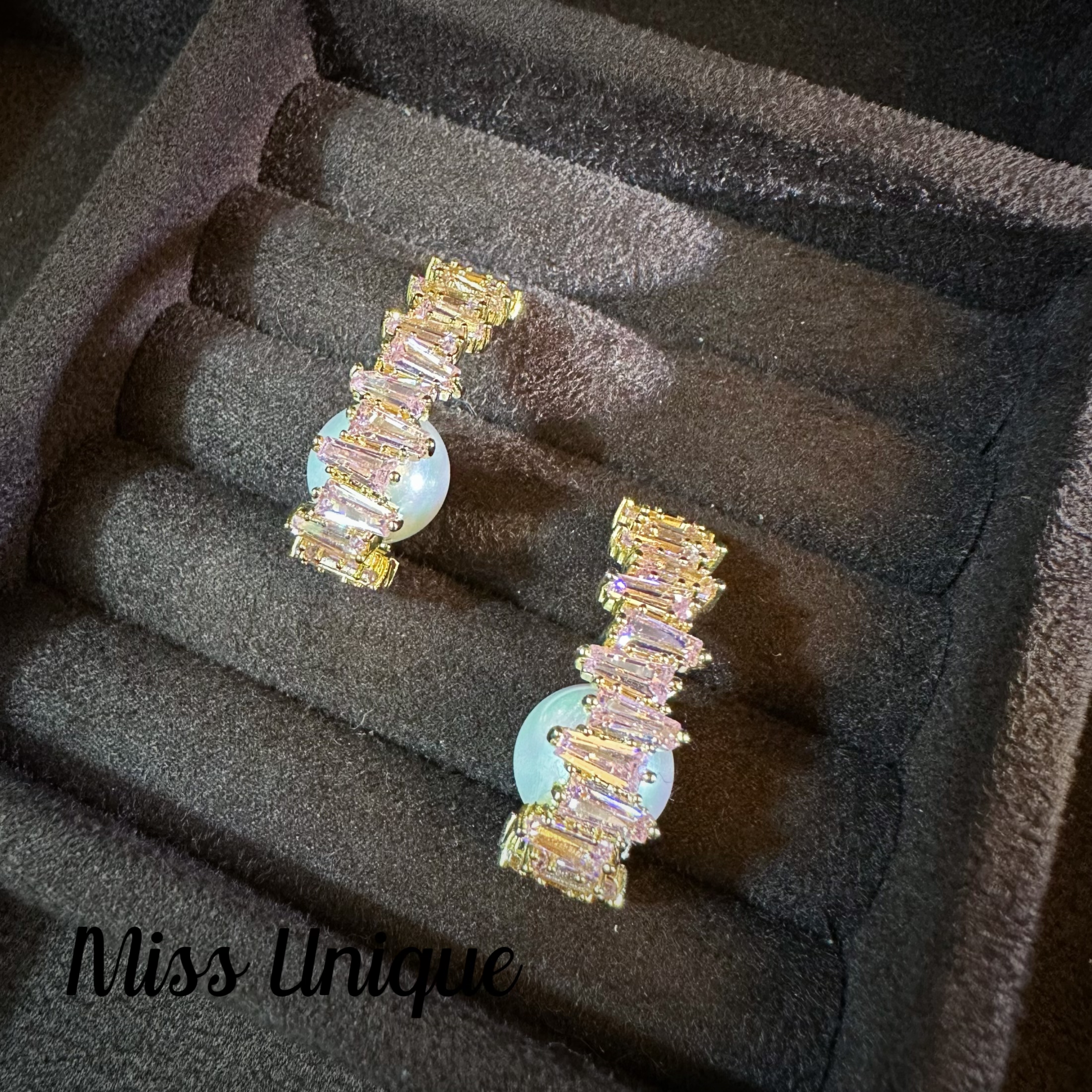     B659粉色半圈耳环